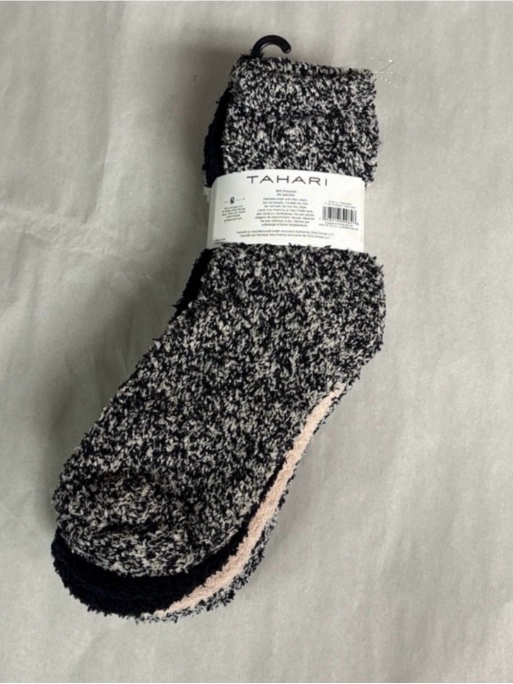 New Tahari Socks Women’s 4 Pair Cozy Fuzzy Plush Socks Casual Soft Classic - Picture 4 of 13